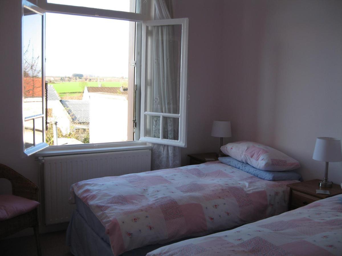 Spacious Quentoinise Town House Saint-Quentin  Eksteriør billede