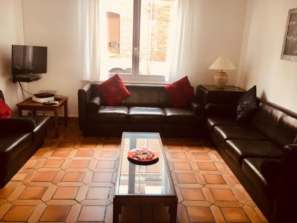 Spacious Quentoinise Town House Saint-Quentin  Eksteriør billede