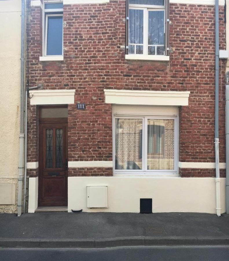 Spacious Quentoinise Town House Saint-Quentin  Eksteriør billede